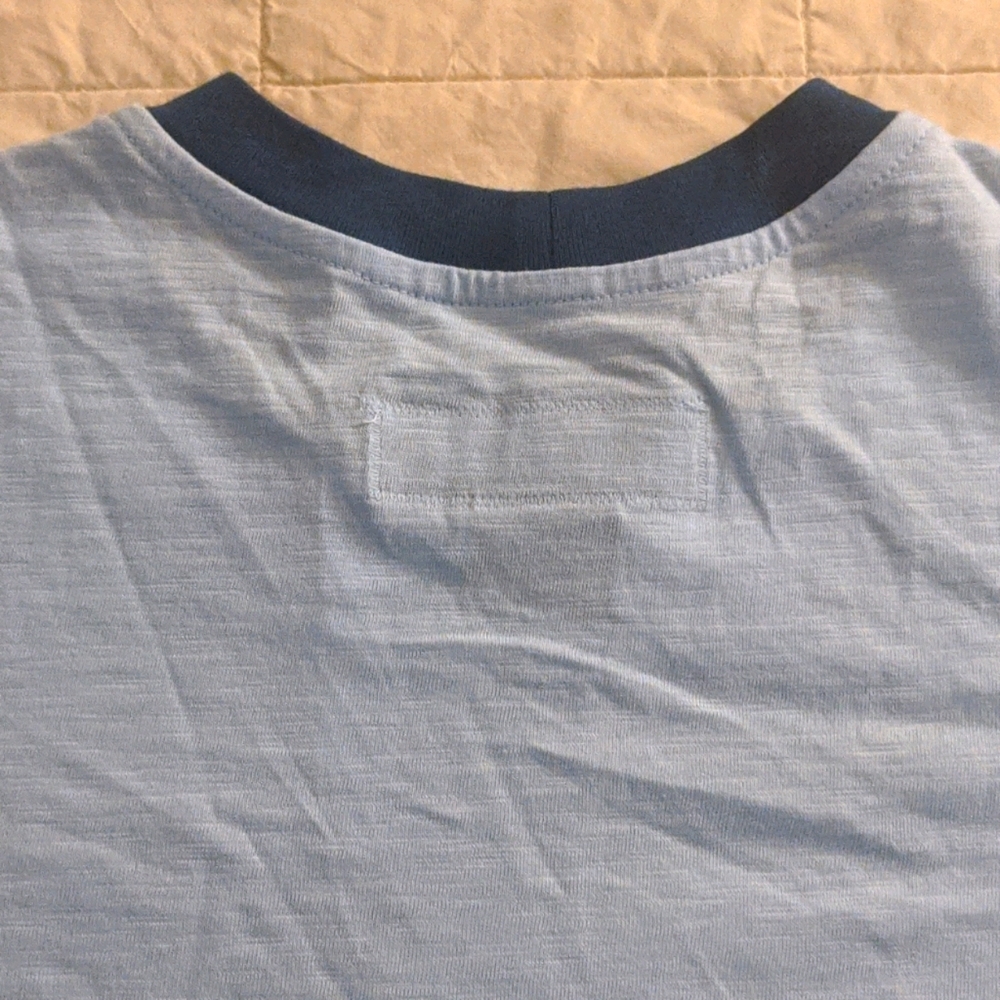 Nike Women's Tee with graphic - Picture 3 of 6